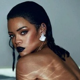 RiRi WhatsApp Sticker #15