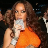 RiRi WhatsApp Sticker #19